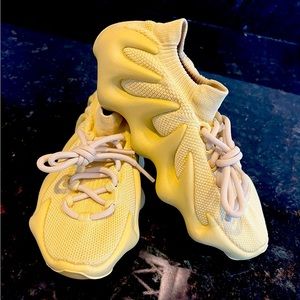 YEEZY 450 Sulfur Size 5